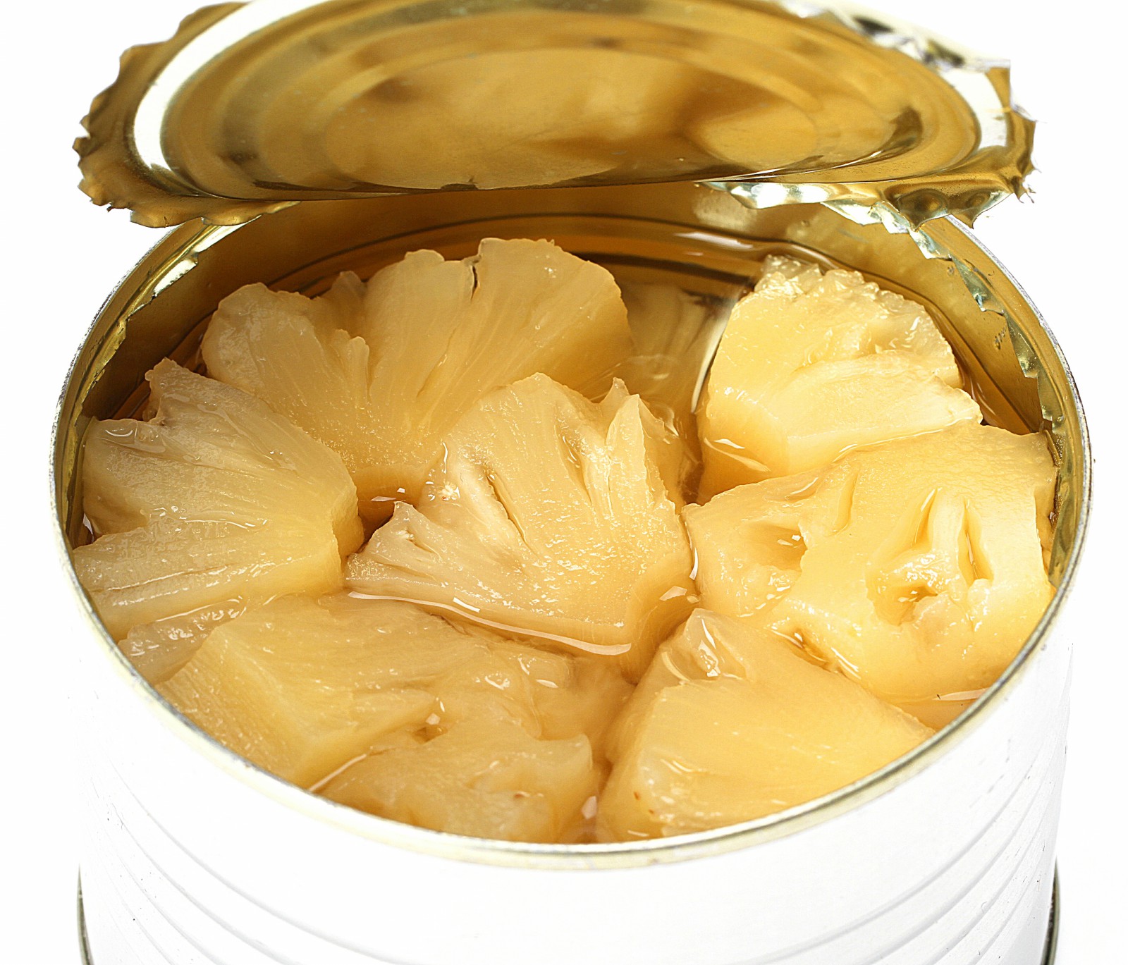 Canned pineapple pieces